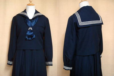 武庫川女子大学付属高等学校の中古制服